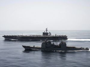 635652119236284325-navyxDSDDx003